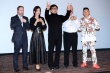 欧阳靖助阵《英伦对决》首映 成龙再评小鲜肉