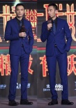 反差萌！李光潔背天使翅膀走秀 秒變性感維秘男神