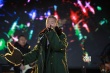 窦靖童大胆露光头酷似窦唯 成军大衣跨年第一人