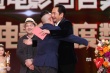 吴军摘百合奖最佳男主角奖 获刘劲伍仕贤双手点赞