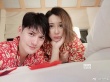 杜若溪带“球”出游身材丰满 严屹宽抢孕妇口粮？