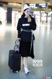“小迷糊”宋茜机场上线 一不小心就成了奶宝宝