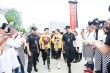 《猛蟲過江》合肥路演 小沈陽大潘花式調(diào)酒一口悶