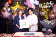 潘粵明為“老婆”馬麗慶生 揮毫潑墨：永遠(yuǎn)十八歲