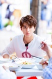 王俊凯《中餐厅2》炒饭好吃到停不下来 精致Boy秒上线