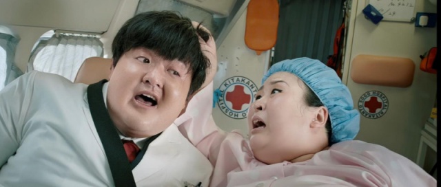 《胖子行动队》曝正片片段  包贝尔花式接生笑料百出