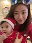 熊黛林双胞胎女儿难得同框合照 一个随妈一个随爸