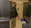 病了？ 应采儿带Jasper看诊 全副武装口罩遮面