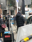 杨幂《刺杀小说家》曝路透 扎马尾笔直细腿瞩目