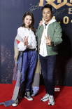 “反贪4”红毯周秀娜乞丐装走秀 林峯引粉丝尖叫