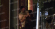 李亞鵬邀好友為李嫣慶生 撫摸女兒秀發(fā)父愛綿綿