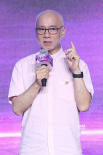 王思聪颁发“香蕉计划”奖项 鲍德熹合作新人导演