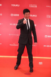上影節(jié)閉幕式 張子楓甜美抖森秀長腿吳京逗趣上陣
