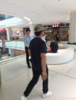 网友青岛偶遇黄渤晒照 二胎女儿近照罕见曝光