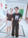 王寶強母親去世后近照曝光 身形消瘦笑容苦澀