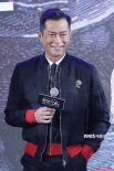 “使徒三人组”合体抓娃娃 续集上演“生死恋”