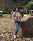 網(wǎng)友偶遇林青霞參觀土樓 女神穿老年裝素顏很親民