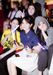 谢娜晒照！ 李晨李冰冰欧阳娜娜助阵张杰演唱会
