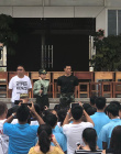 楊洋最新軍裝路透照曝光 站姿霸氣釋放滿滿魅力
