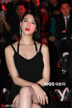 清純奶茶妹？新晉“J女郎”三吉彩花秀火辣身材