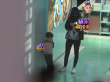 Baby带父母儿子聚餐 陪小海绵逛玩具店喜欢就买
