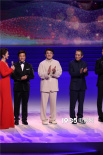 第28届金鸡百花电影节开幕 王俊凯易烊千玺亮相