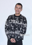 兌現(xiàn)承諾！《南方車站》路演 胡歌解鎖寸頭新造型