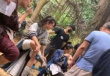 《有翡》片場(chǎng)王一博曬筷子腿 與趙麗穎相談甚歡