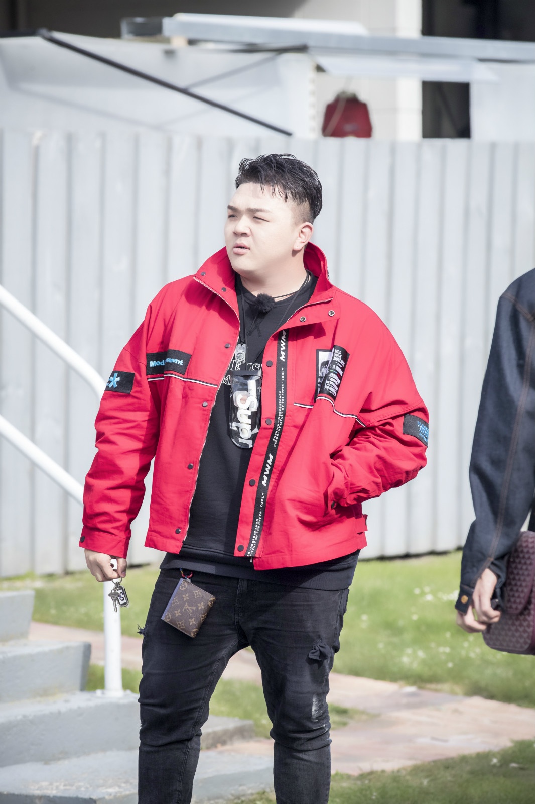 《青春的花路》艾福杰尼在线宠弟弟!