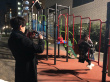 佐藤健《将恋爱进行到底》公开花絮 公园甜蜜嬉戏