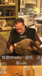 施瓦辛格呼吁不要外出！愛寵小馬小驢被“鎖喉”