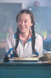 比春天暖比糖更甜！霍思燕經(jīng)典片場(chǎng)照重回少女
