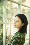 營業(yè)啦！高圓圓曝初夏寫真 戴銀框眼鏡知性優(yōu)雅