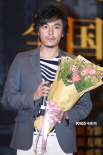 《隐秘的角落》里的闷骚男？秦昊花式穿衣功力了得