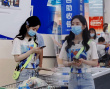 赵丽颖《中餐厅》曝路透生图惊艳 够买食材被围拍