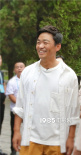 王寶強百花獎直播重回少林寺 感念師恩現(xiàn)場比武