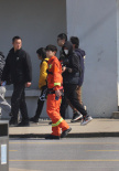 配一脸！邓伦龚俊极挑路透 消防员制服造型曝光