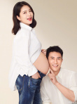 杜淳晒与孕妻王灿合照 甜称“第一次家庭合影”