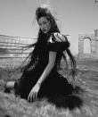 Angelababy曝哥特風(fēng)大片 風(fēng)格突破演繹神秘魔女