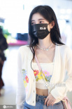 春日少女！鞠婧祎彩色花朵抹胸 肌肤白皙清新可人