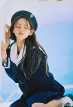 日系妹妹！楊超越曬水手服夏日寫(xiě)真 精致似洋娃娃