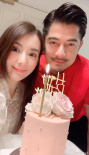 郭富城娇妻方媛晒健身照 四肢纤细马甲线吸睛