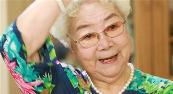 田华讲述首次拍片经历：《白毛女》是坚守电影岗位的基石