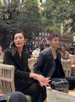 新發(fā)型帥翻！鹿晗同框劉雯 男帥女美合照超養(yǎng)眼