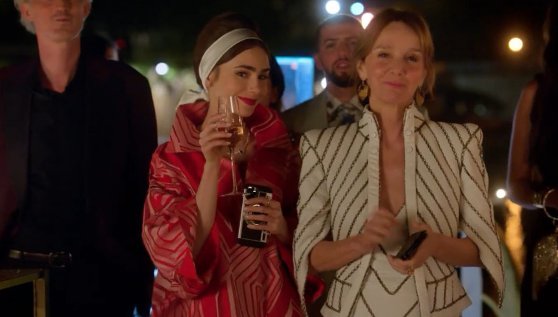 艾米丽在巴黎第二季首曝官方中字预告片