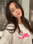 Angelababy曬原相機自拍圖 皮膚通透顏值太能打！