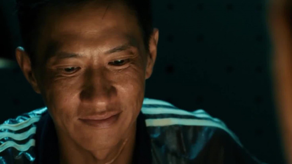 《大追捕》：任达华审讯张家辉异常淡定，但这个表情出卖了自己