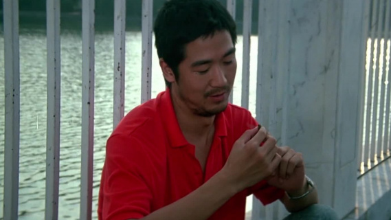 顽主：张国立翻栏杆被交警训话，自黑刚从精神病院跑出来