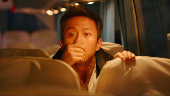 分手大师：绑匪拦车抢劫，邓超英雄救美被杨幂电晕