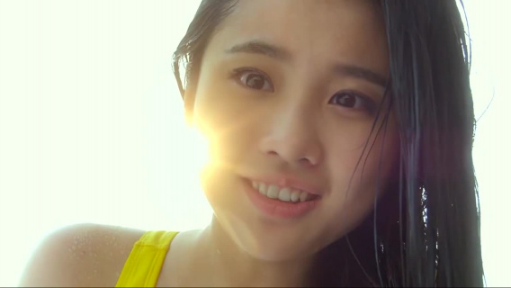 欧豪冒着生命危险，去海里寻找逝去女友的雕像